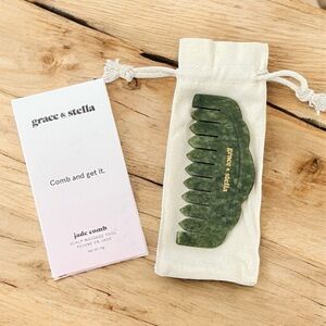 Grace & Stella Green Jade Scalp Comb